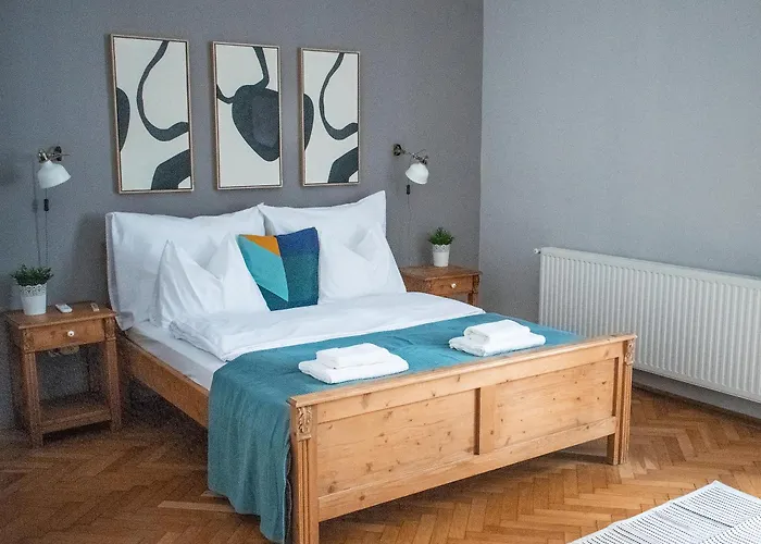 아파트 Mikszath